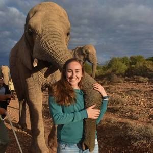 Meet your Posher, Julia